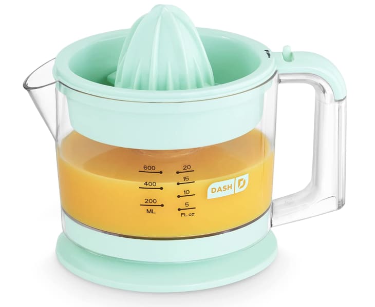 Dash Citrus Juicer Review 2023 The Kitchn