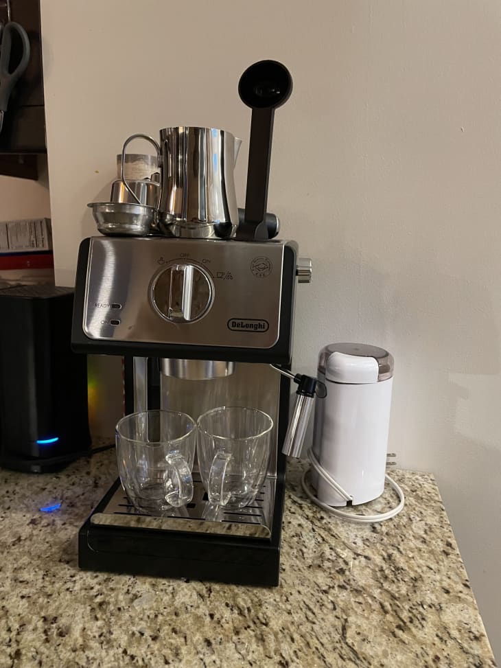 DeLonghi 15 Bar Espresso & Cappuccino Machine Review 2022 The Kitchn