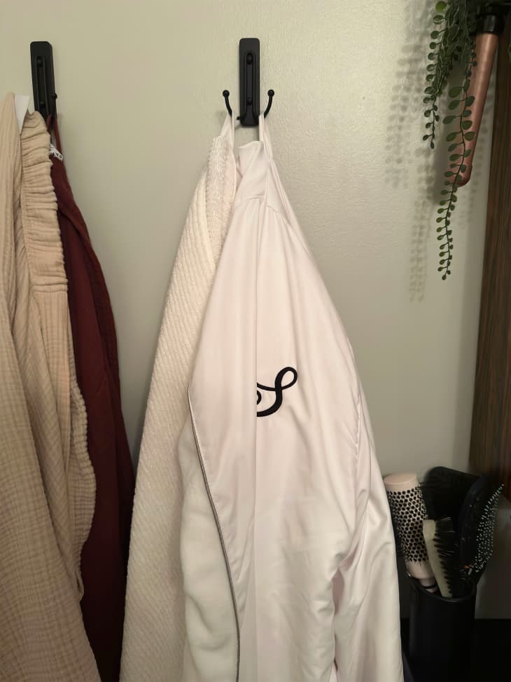 FluffCo Hotel Bath Robe Review: I Tried It | Apartment Therapy