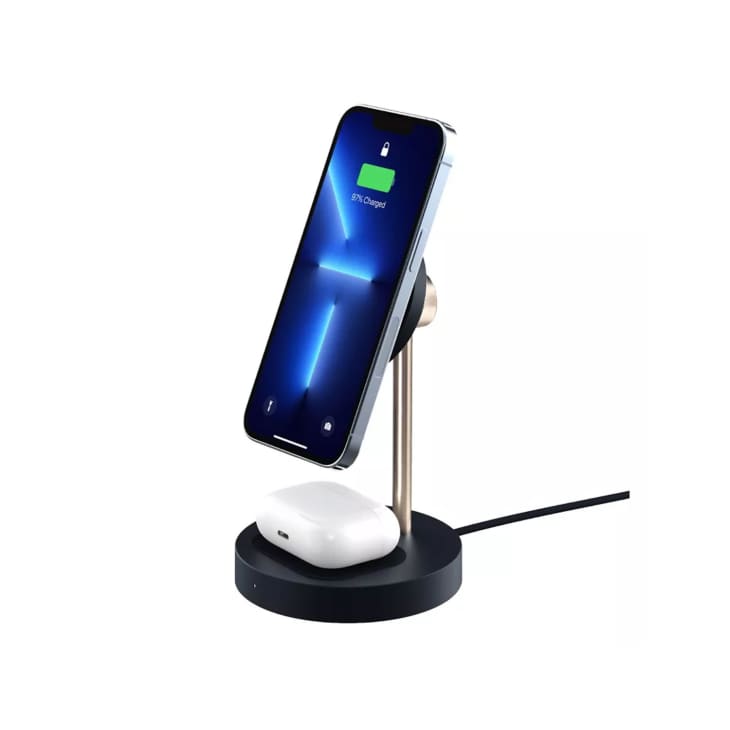 10 Best Phone Charging Docks and Stations Under $100 | Apartment Therapy