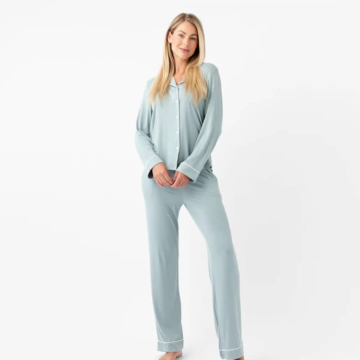 I Tried Cozy Earth Long Sleeve Bamboo Pajamas and I m Obsessed Apartment Therapy