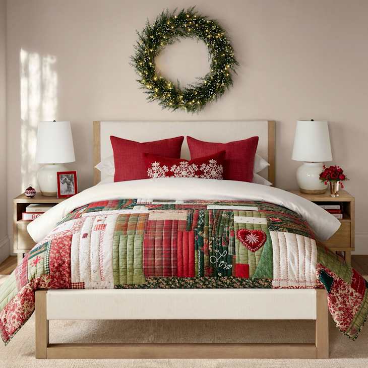 Christmas quilts queen size sale