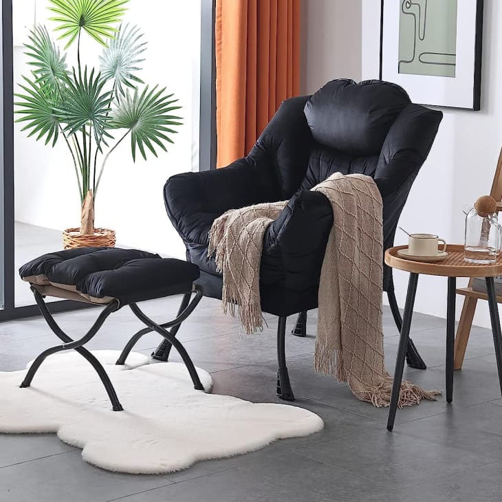 Comfortable chairs deals for small rooms