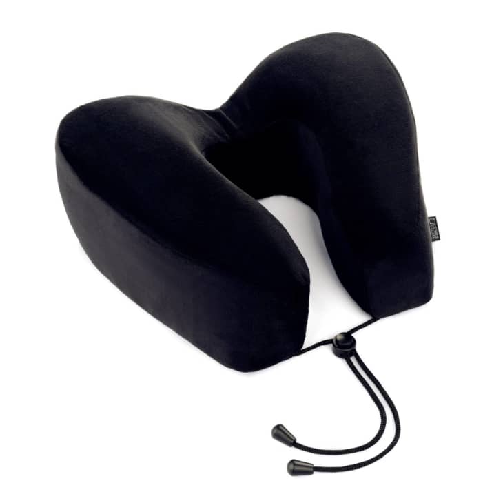 Rei neck 2024 pillow