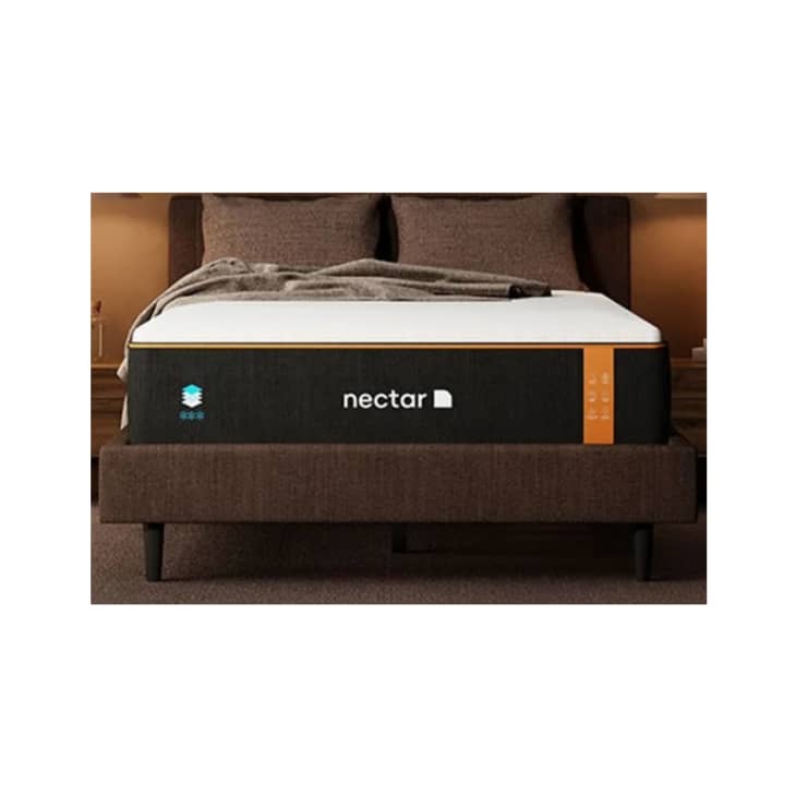 12 Best Mattresses for Couples (With Models for Hot Sleepers & Side Sleepers) Apartment Therapy