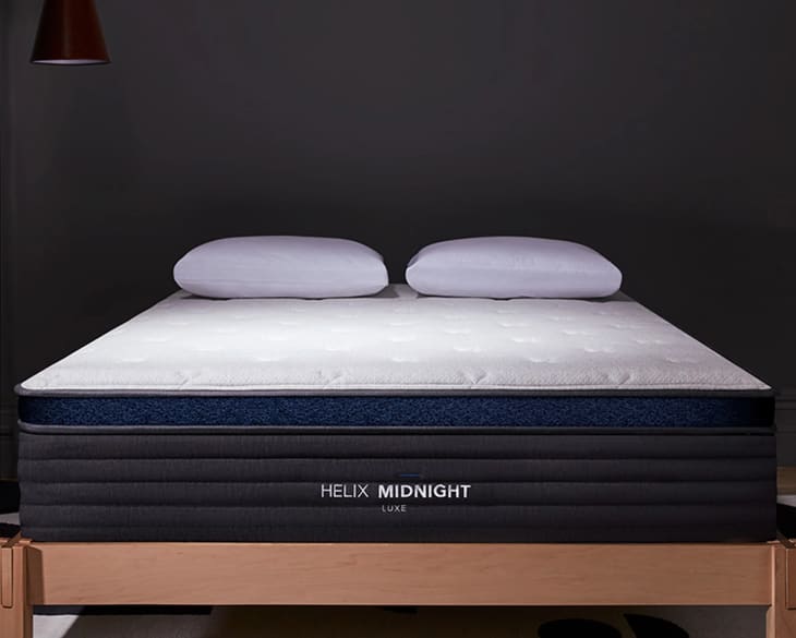 10 Best Mattresses for Side Sleepers 2024 Apartment Therapy
