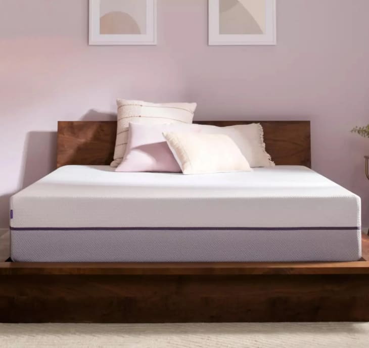 10 Best Mattresses for Side Sleepers 2024 Apartment Therapy