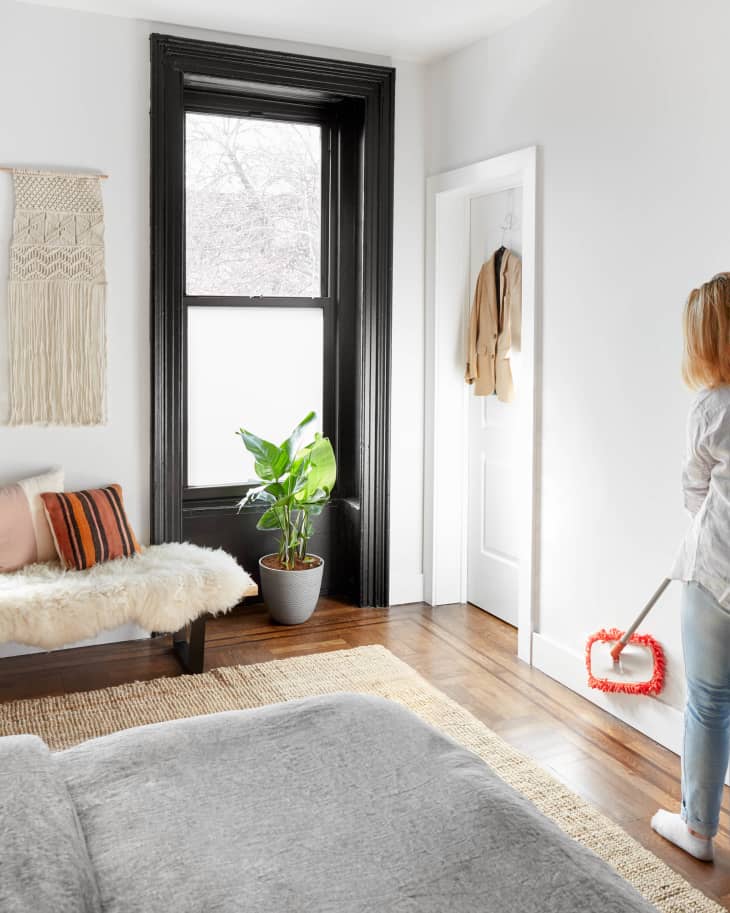 How to Clean an Apartment Before Moving In: Essential Tips