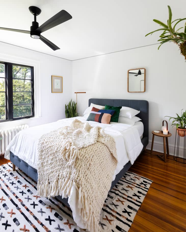 10 Modern Small Bedroom Ideas Apartment Therapy