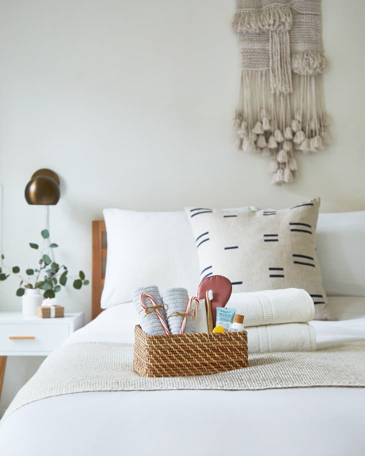 Setting Up a Guest Room That Will Make Your Loved Ones Feel at Home