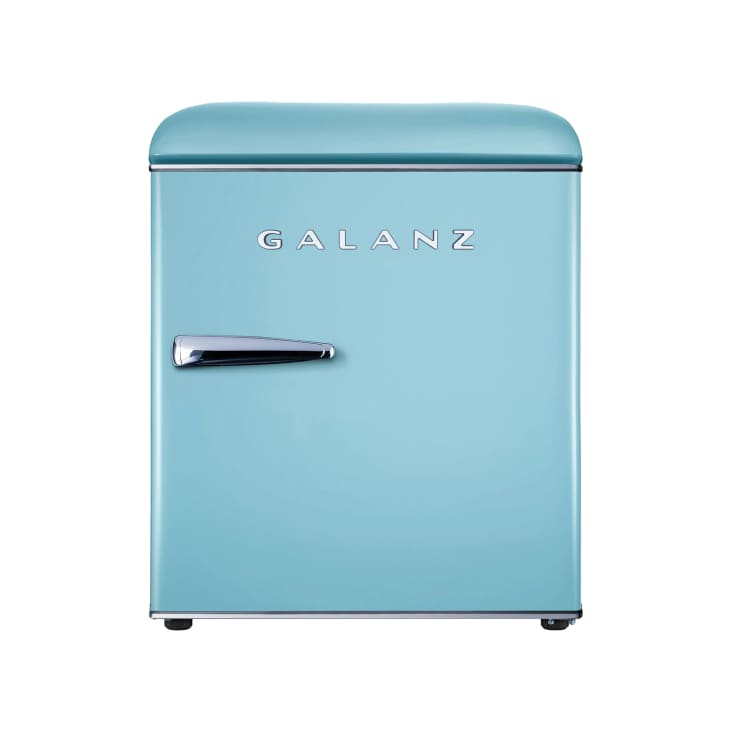 7 Dorm Mini Fridges That Double As Cute Decor Dorm Therapy
