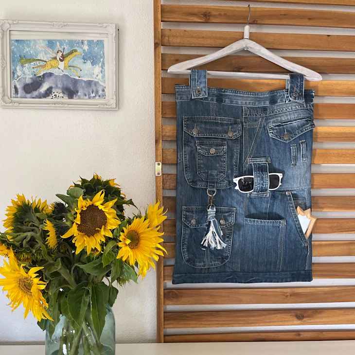 View of How to Transform Old Jeans into a Place to Store Your Keys | Apartment ...