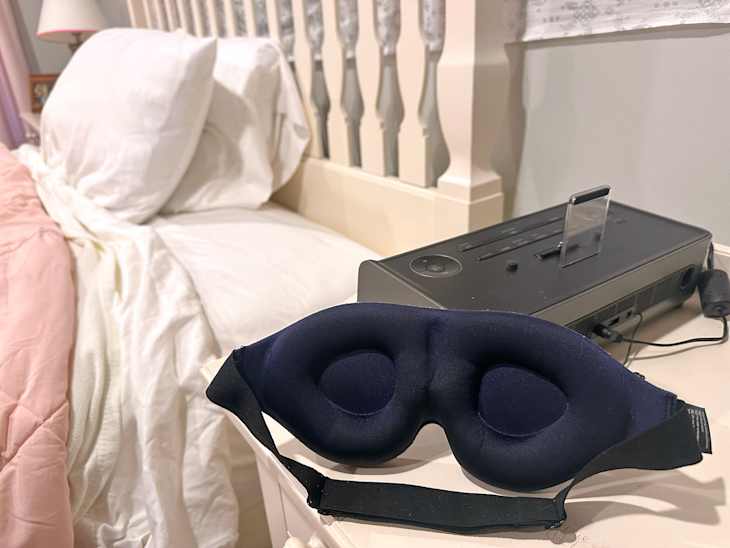 Why This $9 YIVIEW Sleep Mask Is a College Must-Have | Dorm Therapy