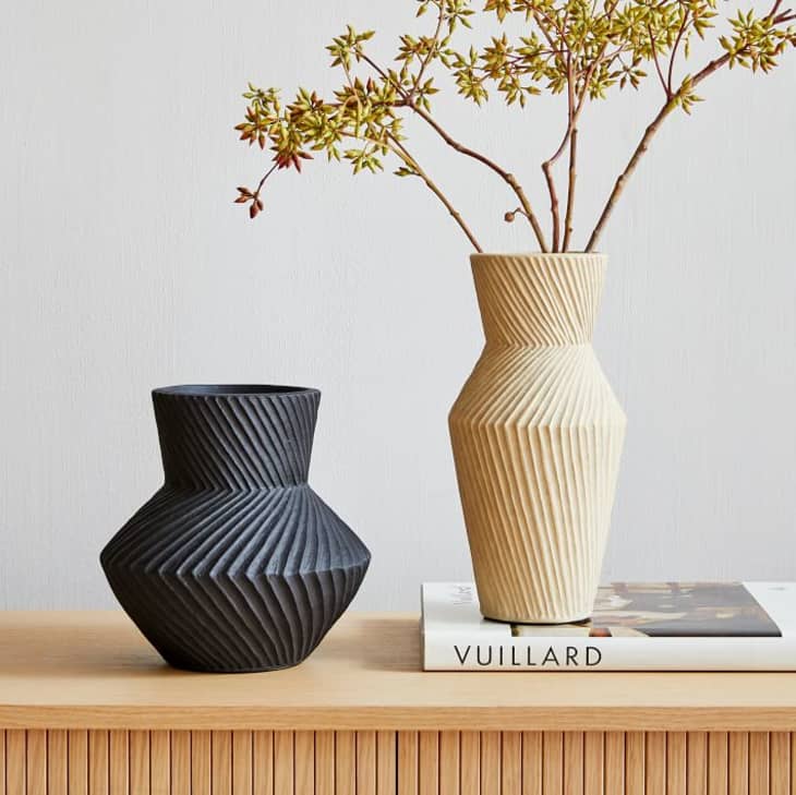 产品形象:Asher陶瓷花瓶，一组2个