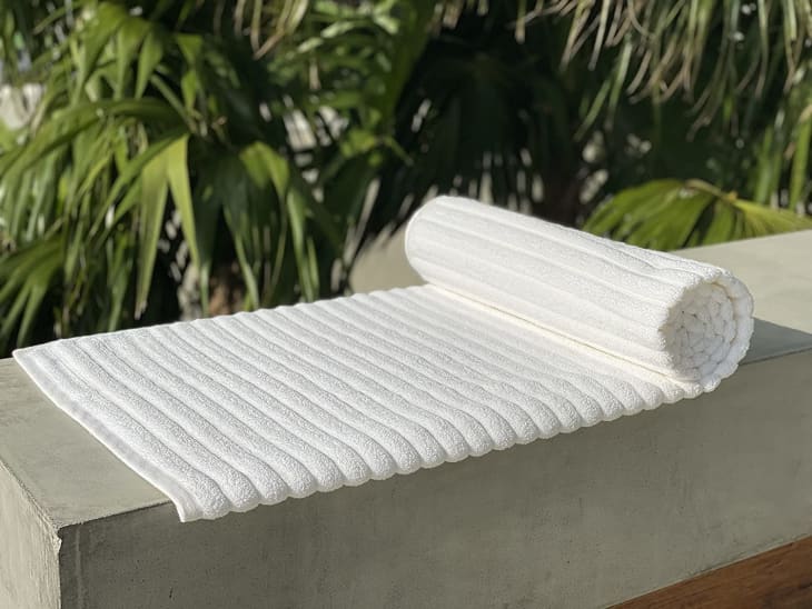 产品图片:巴西海滩/泳池棉毛巾，每包2块