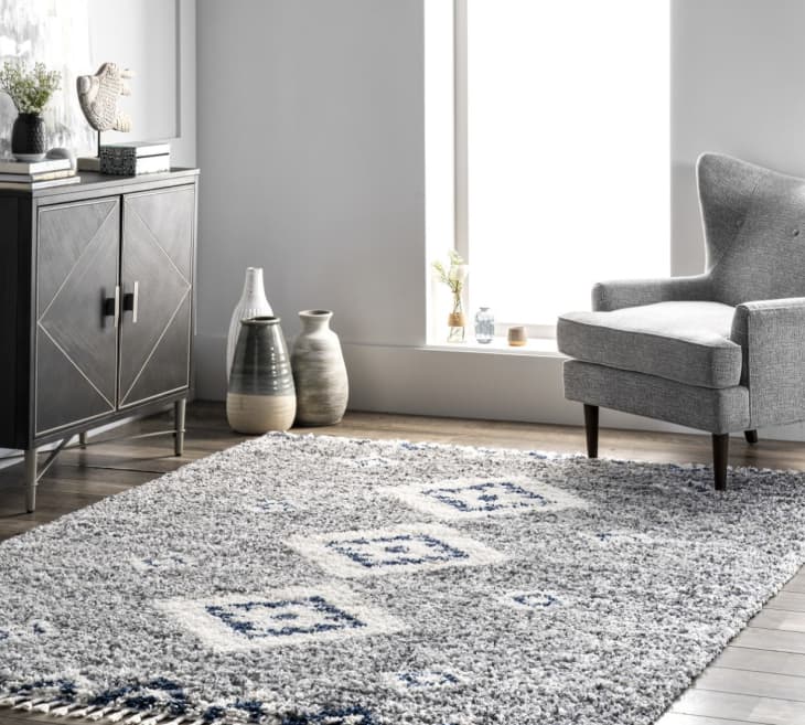Gray Diamond Totem Shag With Tassels Area Rug, 5' 3" x 7' 7" at Rugs USA
