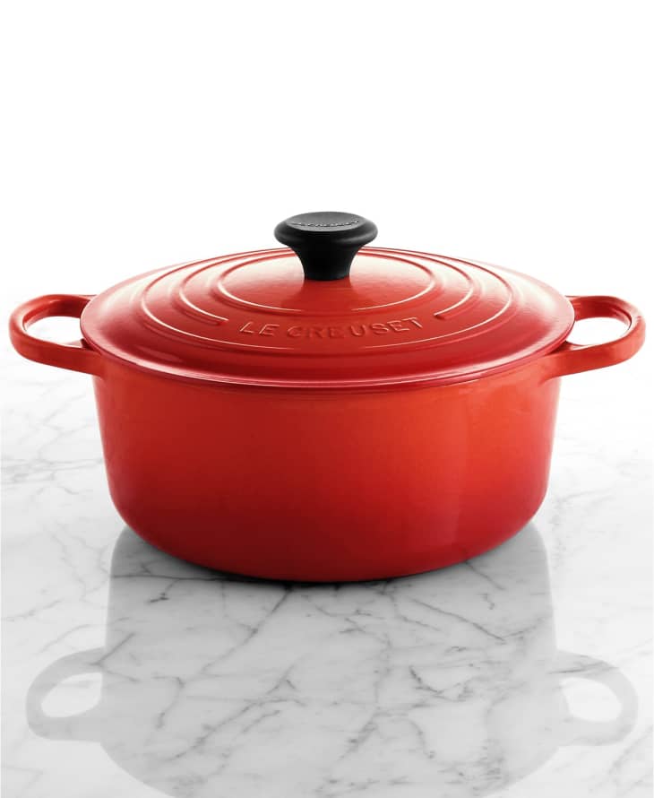 Le Creuset Signature Enameled Cast Iron 5.5-Qt. Round French Oven at Macy’s