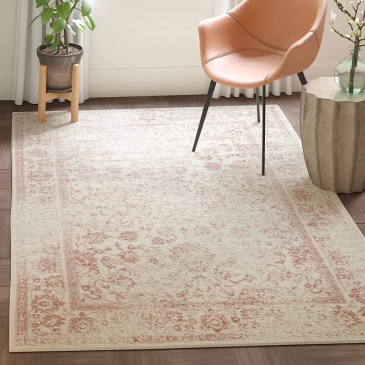 产品图片:SAFAVIEH阿迪朗达克系列象牙/玫瑰地毯，5'1