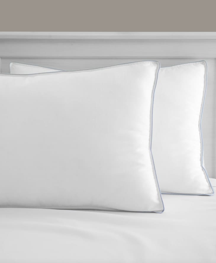 产品图片:SensorGel冷融合中密度标准枕头与冷却凝胶珠