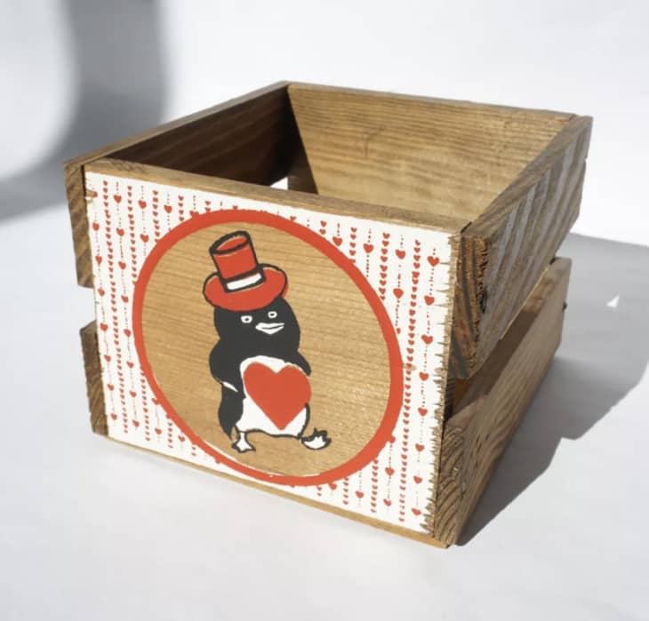 产品图片:古董企鹅木箱
