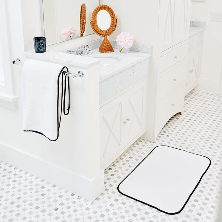 5 Best Stone Bath Mats, Tested by an Editor