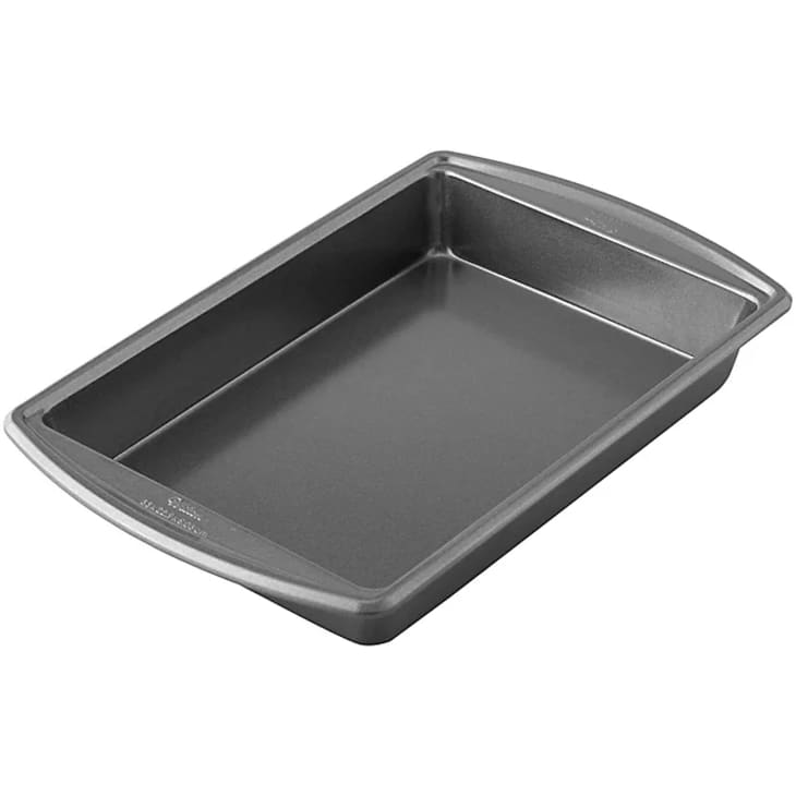 Product Image: Wilton Advance Select Premium Nonstick 9-Inch x 13-Inch Oblong Cake Pan