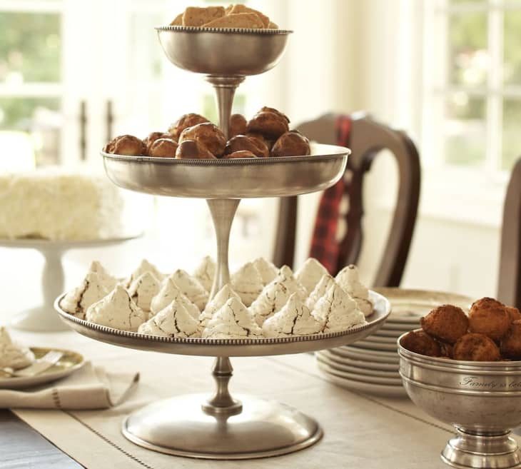 Product Image: Antique Silver Round Tiered Stand
