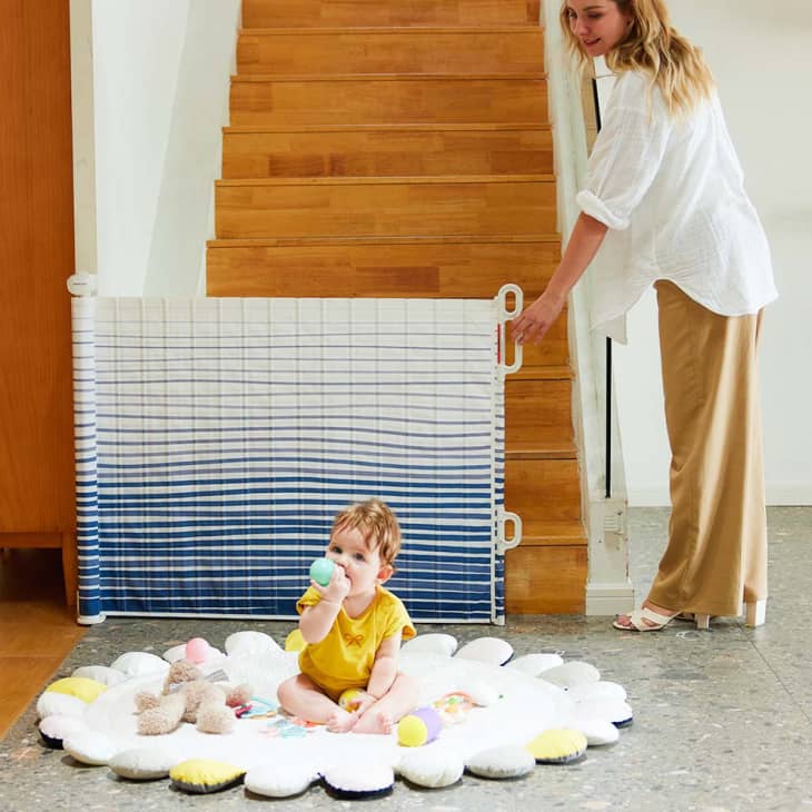 Product Image: Auto Lock Retractable Baby Gate - Anti-Baby-Drilling