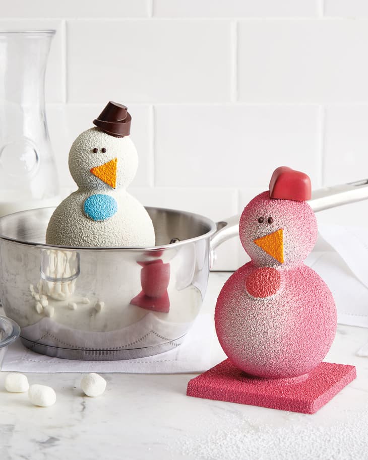 Snowman Hot Chocolate Dispenser from obSEUSSed
