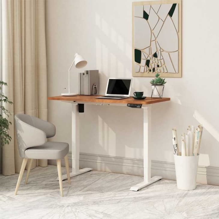 10 Best Low-Profile Desks for Small Spaces for 2022