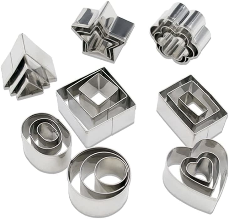 Homy Feel Mini Cookie Cutters (Set of 24) at Amazon