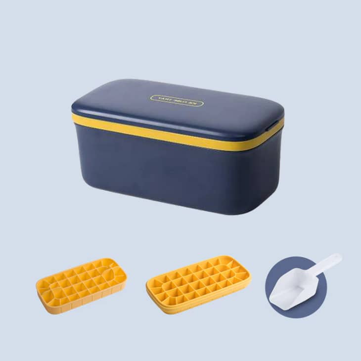 Double-Layer Silicone Ice Cube Tray with Lid and Bin at HuBee