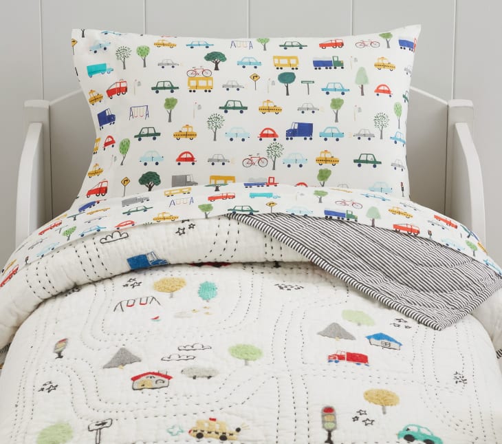 Product Image: Neighborhood Organic Toddler Sheet Set & Pillowcase