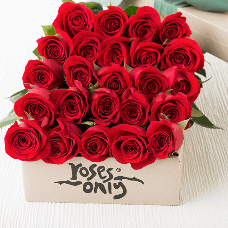 Product Image: 24 Red Roses Gift Box