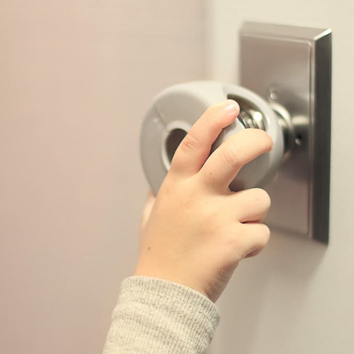 Product Image: UnaBaby - Silver/Grey Door Knob Safety Cover