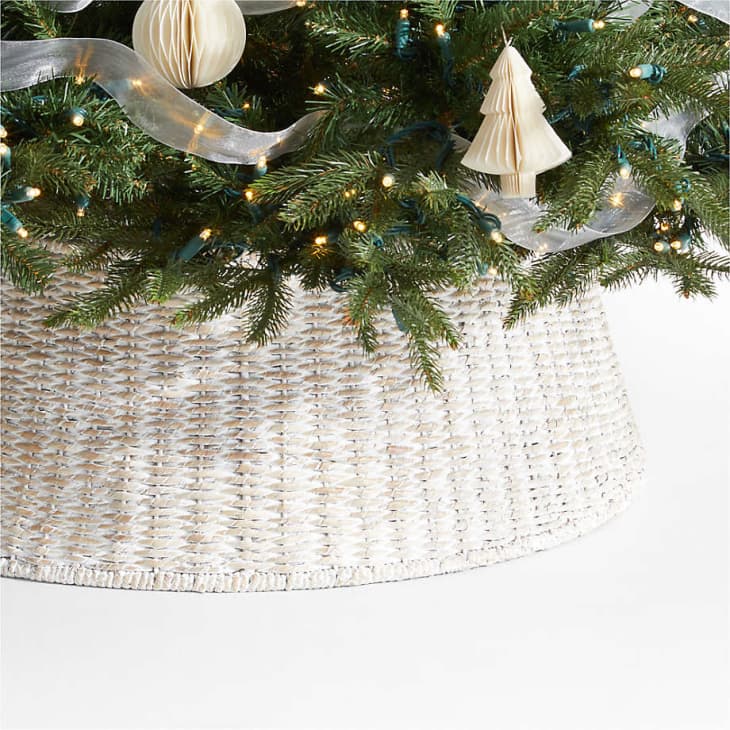 Product Image: Whitewash Woven Christmas Tree Collar