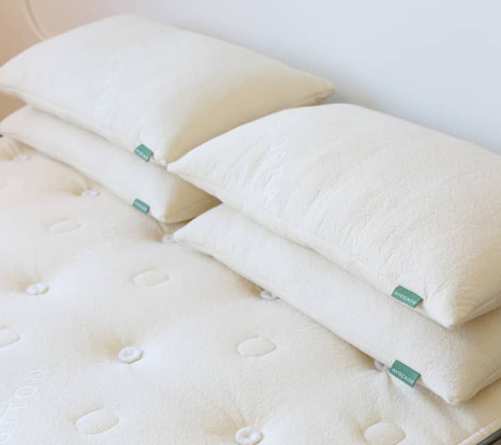 产品图片：鳄梨绿色枕头