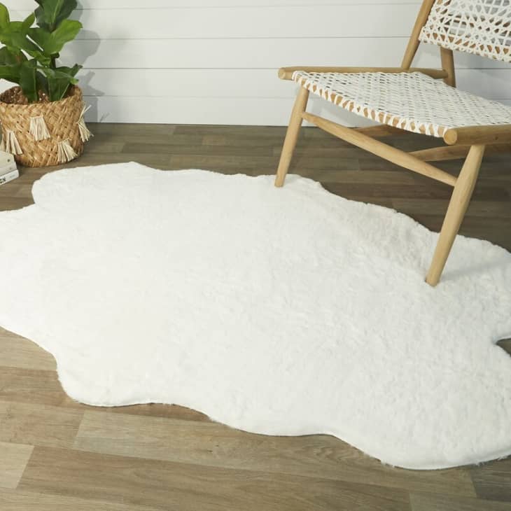 We're Loving These Funky, Irregularly Shaped Rugs Apartment Therapy