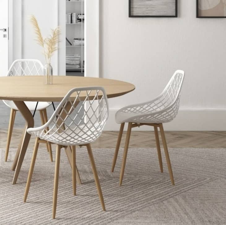 Low budget dining table store