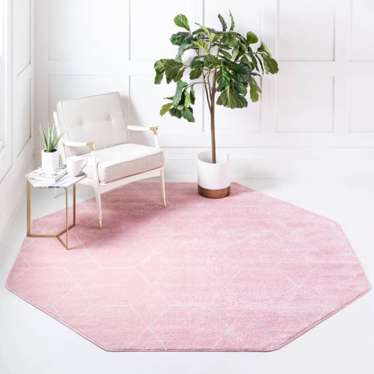 We're Loving These Funky, Irregularly Shaped Rugs Apartment Therapy