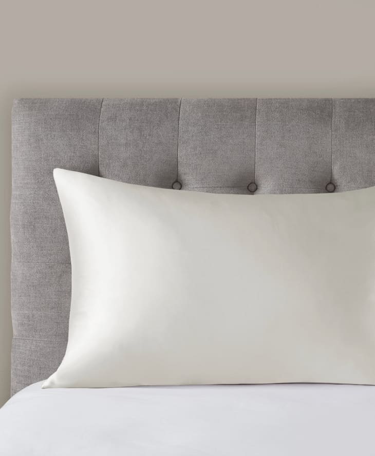Best Bedding Deals from Macy's VIP Sale September 2022 Apartment