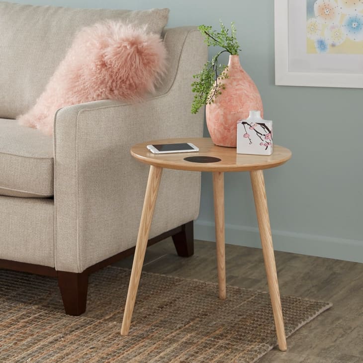 10 Best Charging End Tables for 2022 Apartment Therapy