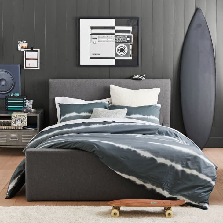 Boys upholstered bed 2025