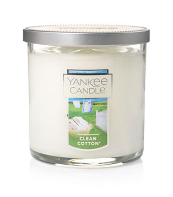 The 10 Best LaundryScented Candles To Buy Apartment Therapy