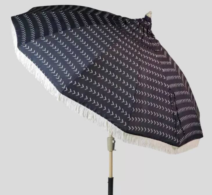 Kate Hudson’s Patio Umbrella Is Fringetastic — Here’s Where to Get a