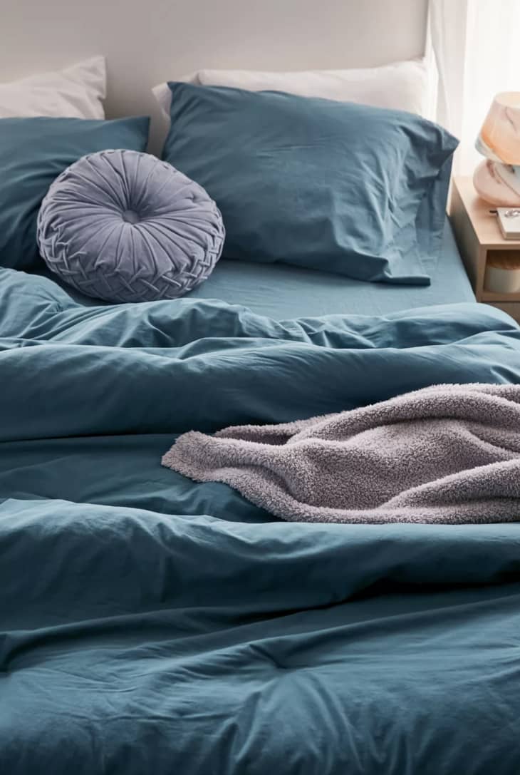 The Best Bedding From The Urban Outfitters Friendsgiving 2021 Sale