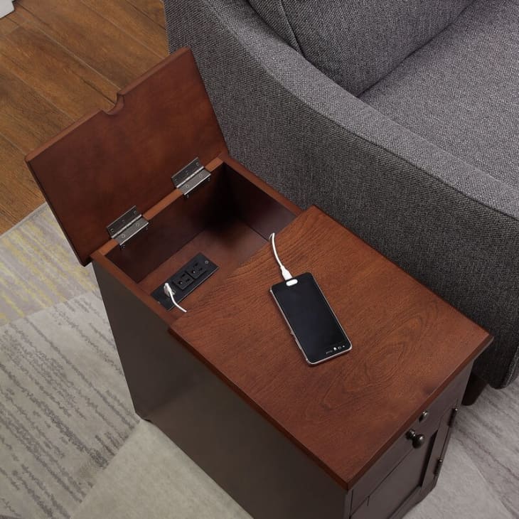 10 Best Charging End Tables for 2022 Apartment Therapy