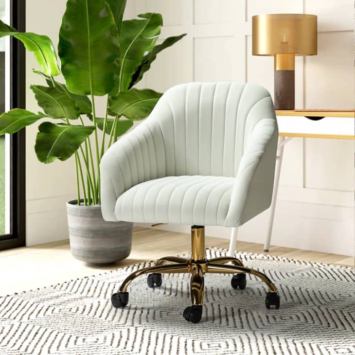 Wayfair Memorial Day Home Deals 2023: Sofas, Rugs, Outdoor | Apartment ...