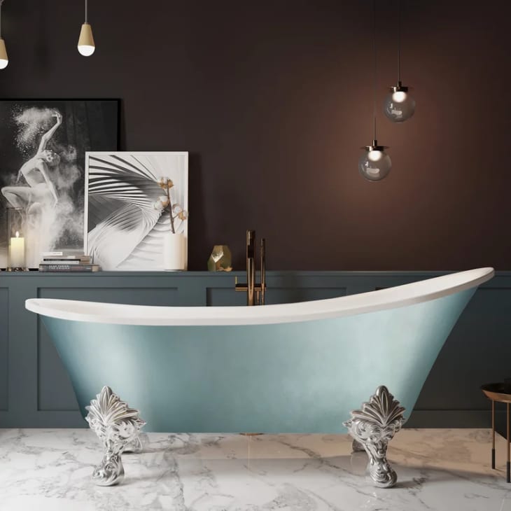 12 Best Small Bathtubs 2023 — Soaker Tubs for Small Bathrooms