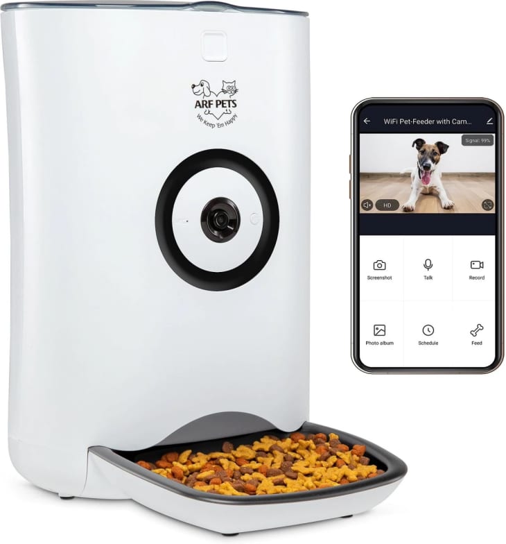 Arf Pets Smart Automatic Wi Fi Enabled Pet Feeder with HD Camera Review Apartment Therapy